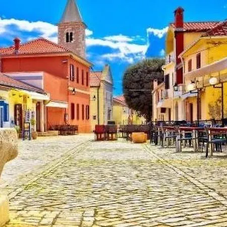 Grosses By Interhome ורסי