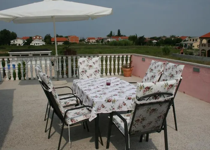 Grosses By Interhome * Врси